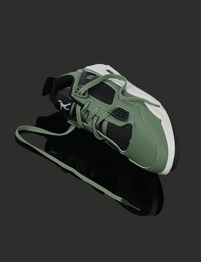 AJK-7183 Retro High-Top Sneakers