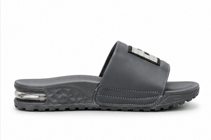 (2)Skechers Signature Air Slides